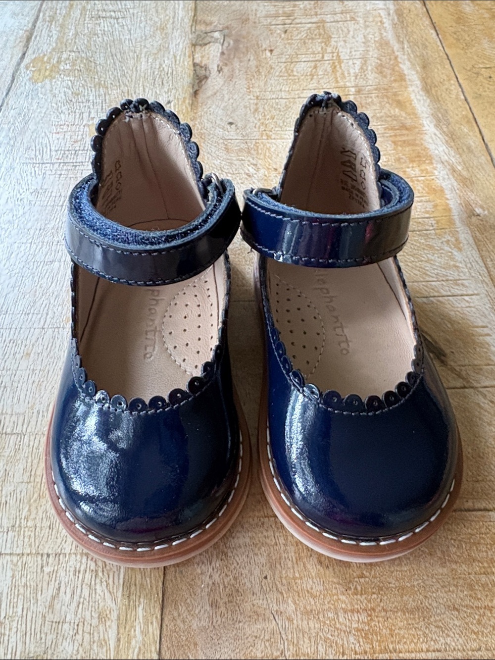 Elephantito Toddler Navy Patent Mary Jane Shoes size 4